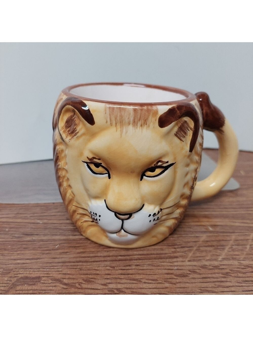 Life-like Ceramic Lion Face Mug